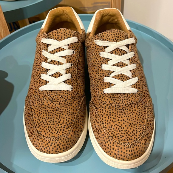 Old Navy - Picture 4 of 5